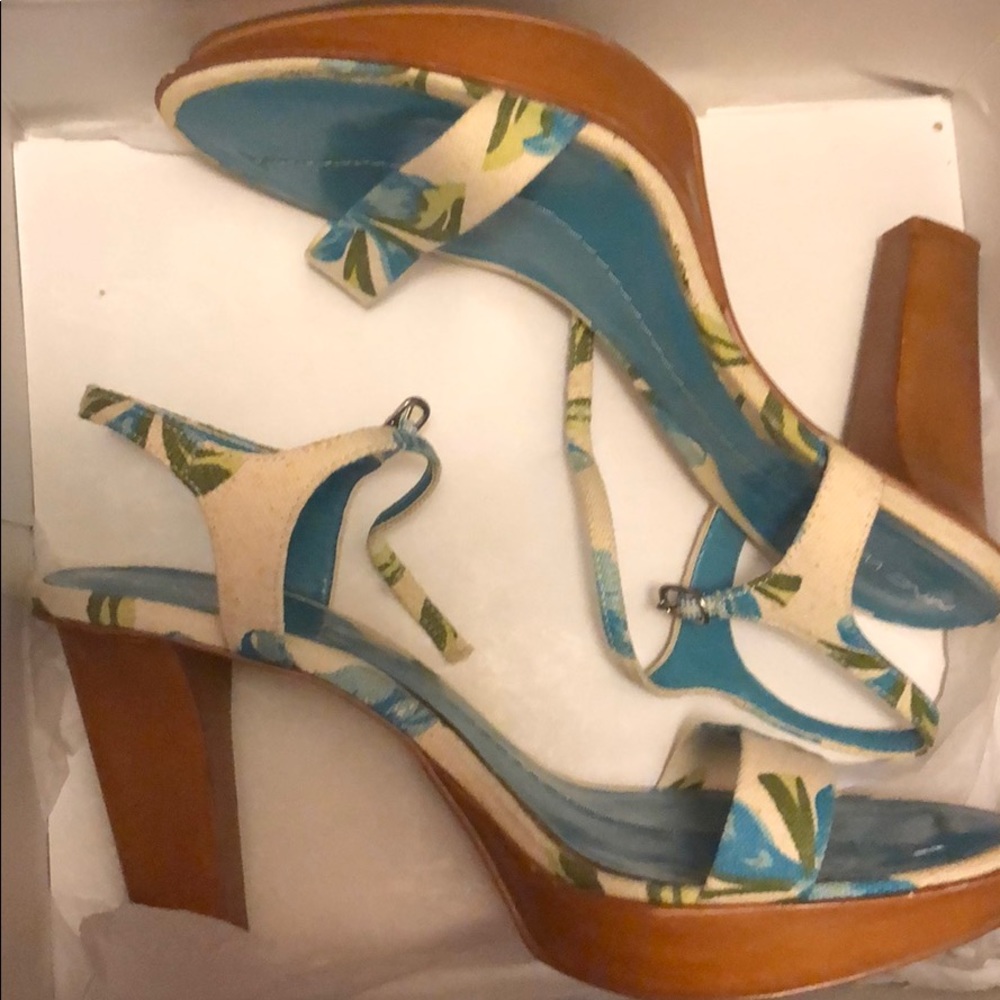 Blue Fabric wooden heels